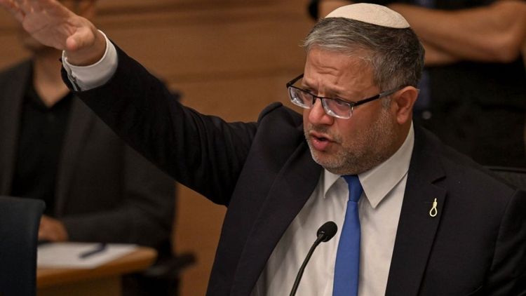 Terör devleti İsrail'in Güvenlik Bakanı Ben Gvir, İsrail Meclisi'ne yakasında yağlı urgan rozetiyle geldi