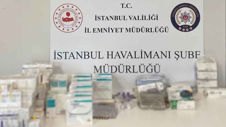 İstanbul Havalimanı'nda operasyon: 12 milyon TL değerinde kaçak ilaç ele geçirildi