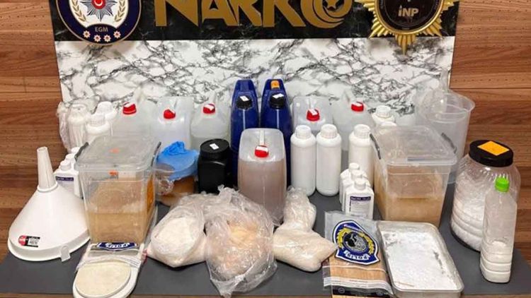 İstanbul’da uyuşturucu operasyonu: 30 kilogram madde ele geçirildi, 2 gözaltı