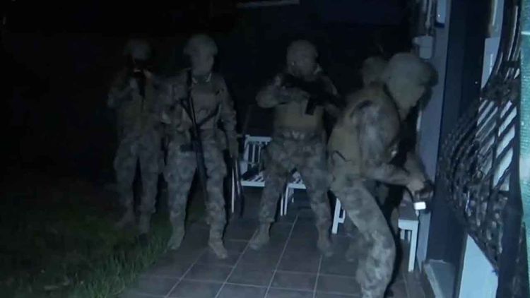 İstanbul’da uyuşturucu satıcılarına operasyon: 11 şüpheli yakalandı