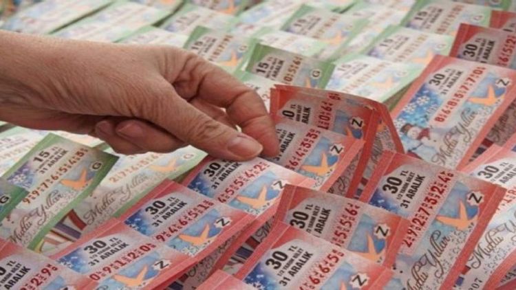 İstanbul Valiliği cami önlerinde piyango bileti satılmasını yasakladı