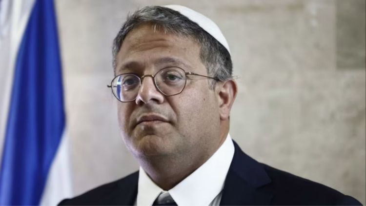 Terör devleti İsrail'in Ulusal Güvenlik Bakanı Itamar Ben-Gvir'i taşlandı