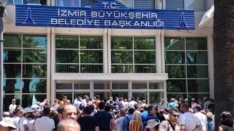 İzBB yolsuzluk davasından aranan bazı şüpheliler Yunanistan'a kaçmış