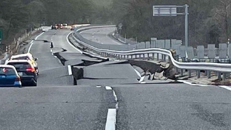 Japonya’nın Aomori eyaletinde 7,6 büyüklüğünde deprem