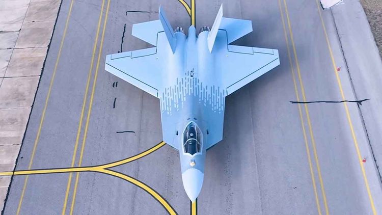 KAAN dikkatleri Türkiye'ye çevirdi!