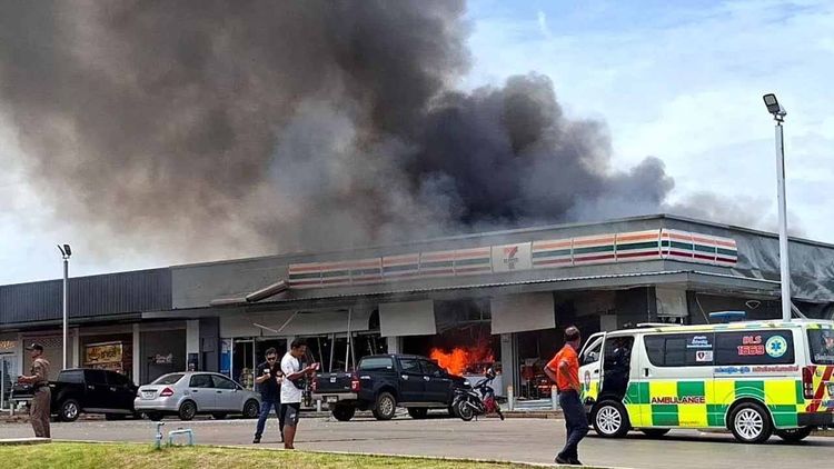 Kamboçya’dan Tayland’a roket saldırısı
