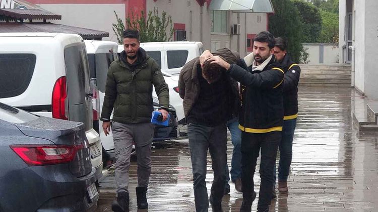Adana’da kargo şube müdürünün öldürülmesine ilişkin 2 zanlı tutuklandı