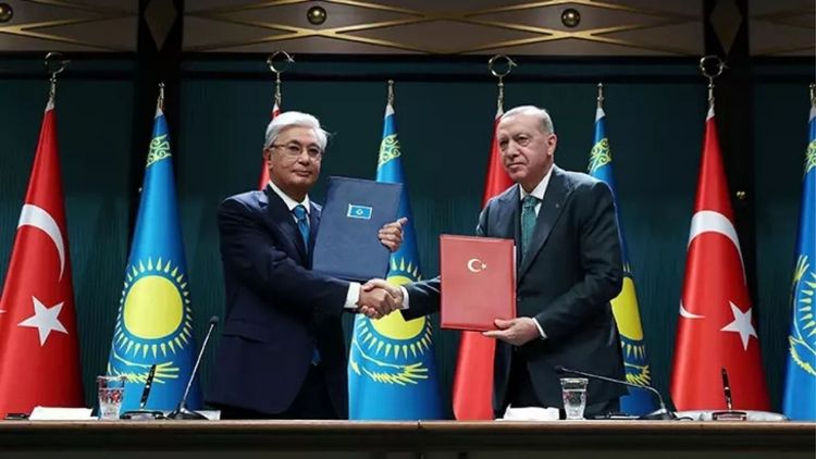 Kazakistan Türk vatandaşlarına vize muafiyet süresini 90 güne çıkardı