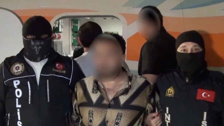 Bakan Yerlikaya, kırmızı bültenle aranan 3 şüphelinin yakalandığını duyurdu