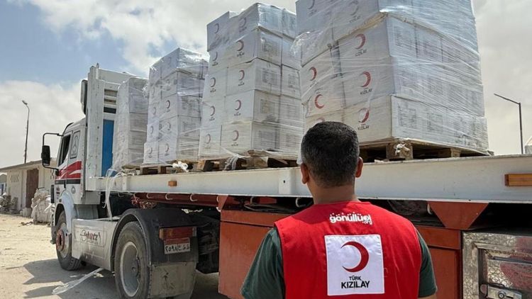 Türk Kızılay’dan Gazze’ye yardım tırları