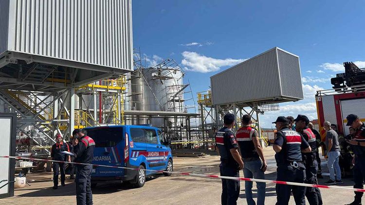 Kocaeli'de bir fabrikadaki iş kazasında 2 kişi öldü