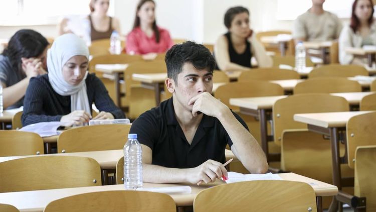 KPSS maratonu başladı: 1 milyon 708 bin aday sınavda