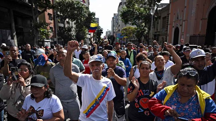 Maduro destekçileri sokağa indi: ABD dünyanın polisi değildir