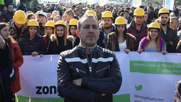 Malatyalı depremzedeler Ahbap Derneği'nin söz verdiği evleri istiyor