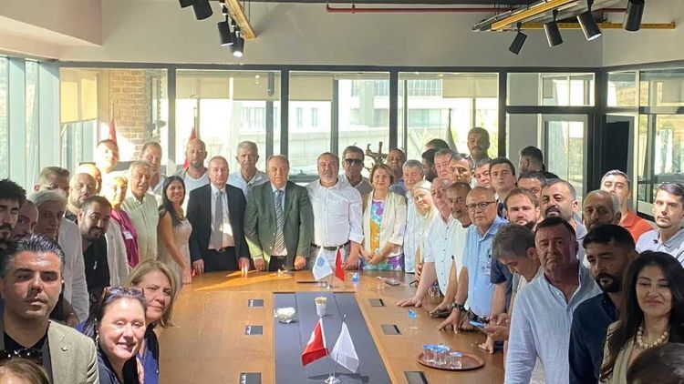 Kurucusu CHP'ye geçen Memleket Partisi feshedildi
