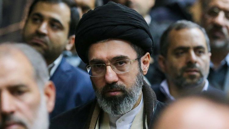 Hürmüz’de iki gemiye ateş açıldı, İran yeni bir savaşa hazır olduğunu duyurdu