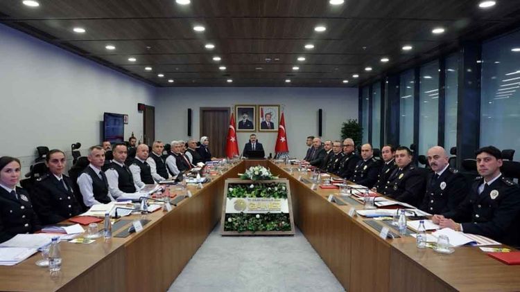 İçişleri Bakanı Çiftçi başkanlığında asayiş toplantısı