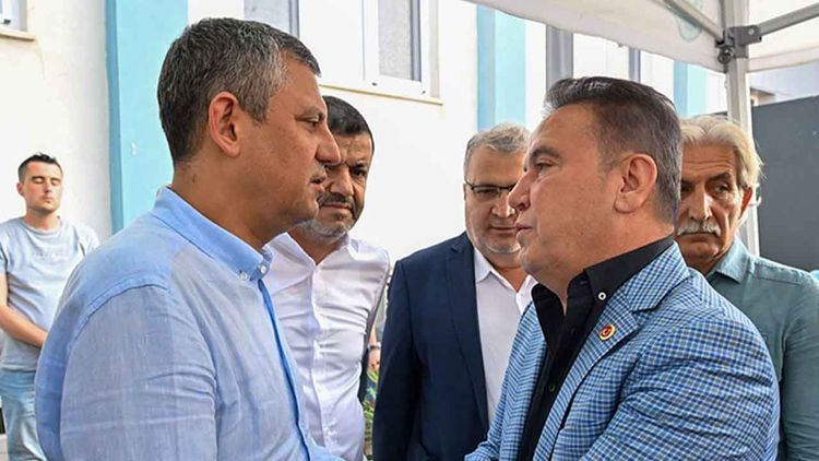 CHP’de adaylık rüşveti: Sanık ifadelerine göre Muhittin Böcek parayı oğluyla gönderdi