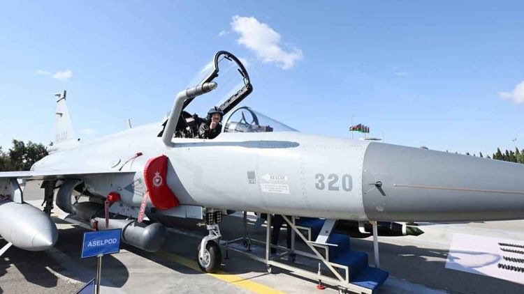 Pakistan ile Azerbaycan'dan 4.6 milyar dolarlık silah anlaşması