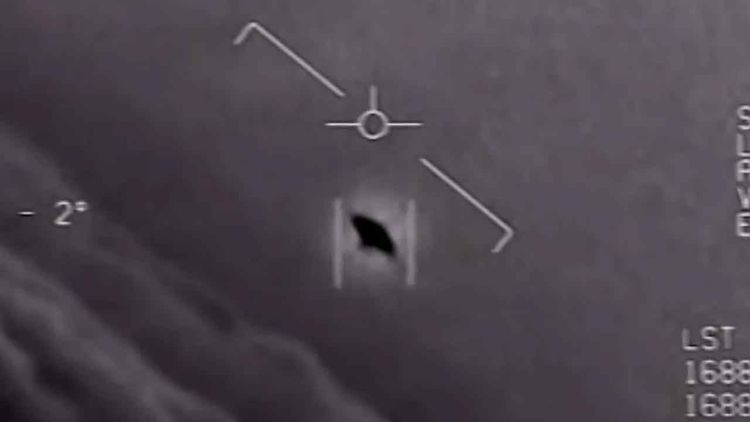 Pentagon’un UFO korkusu pahalıya patladı: Çocukların balonunu füze ile vurmuşlar