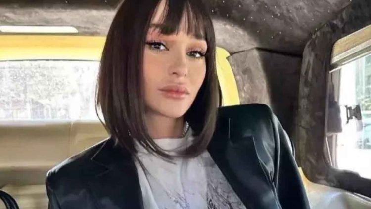 ‘Şarkıcı’ Alya uyuşturucu soruşturması kapsamında gözaltına alındı