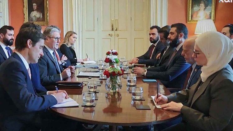 Suriye Cumhurbaşkanı Şara, İngiltere Başbakanı Starmer’la görüştü