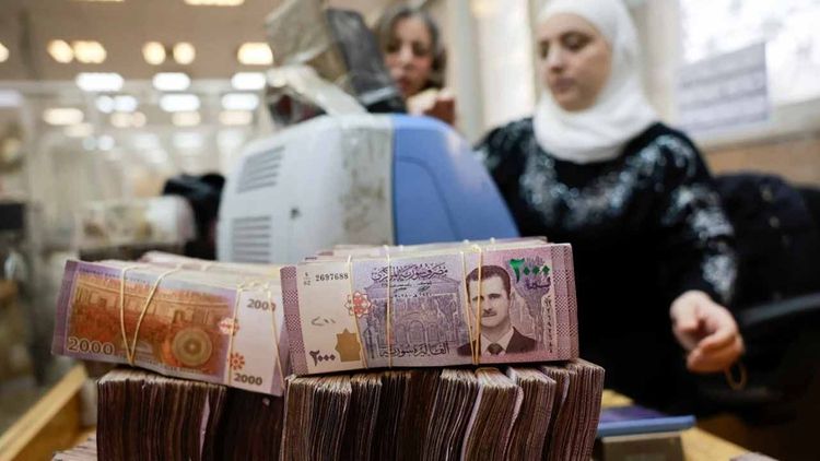 Suriye'de emekli ve memur maaşlarına yüzde 200 zam