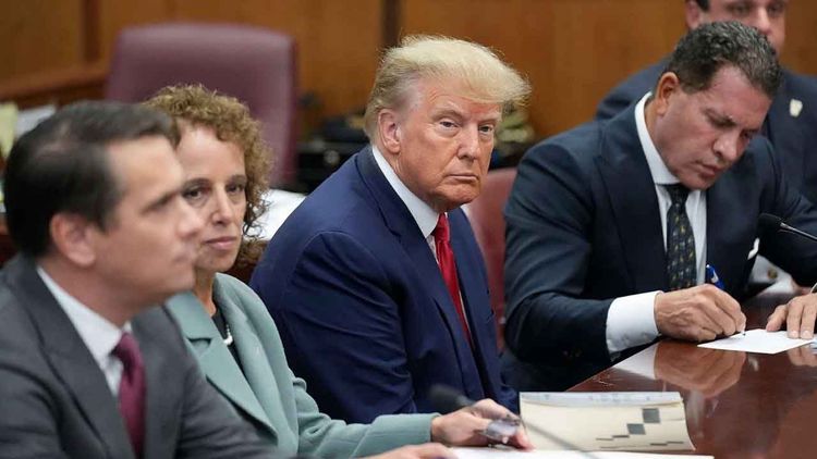 Trump’a yönelik “gizli belge” davasında yargıç, iddia makamından kanıt istedi