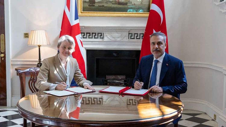 Türkiye ile İngiltere arasında Stratejik Ortaklık Çerçeve Belgesi imzalandı