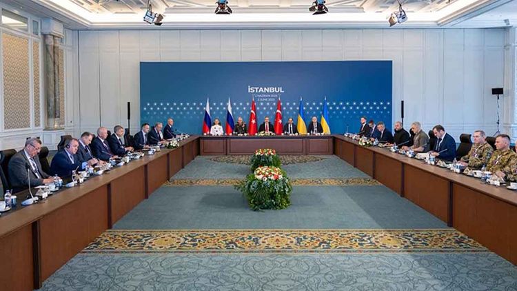 Sergey Lavrov: İstanbul müzakereleri sayesinde binlerce asker ve sivil evine döndü