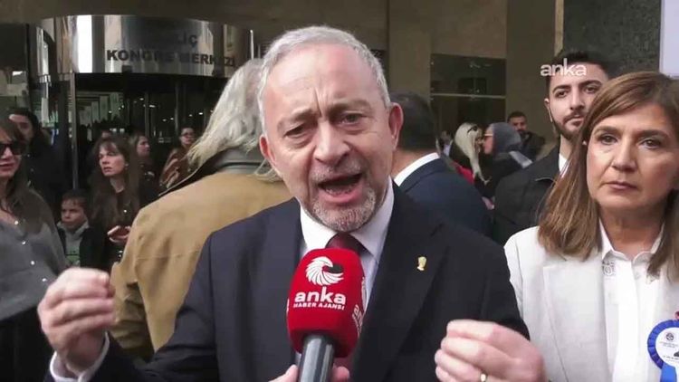 Hâlâ akılları eski günlerde