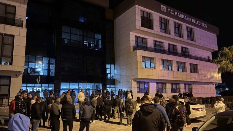 CHP'li Marmaris Belediyesi'ne gece operasyonu