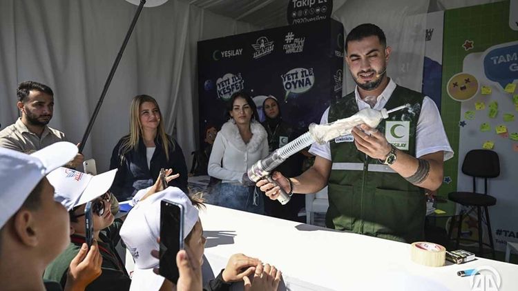 Yeşilay TEKNOFEST’te: Çocuklara bağımlılığın zararları deneylerle anlatıldı