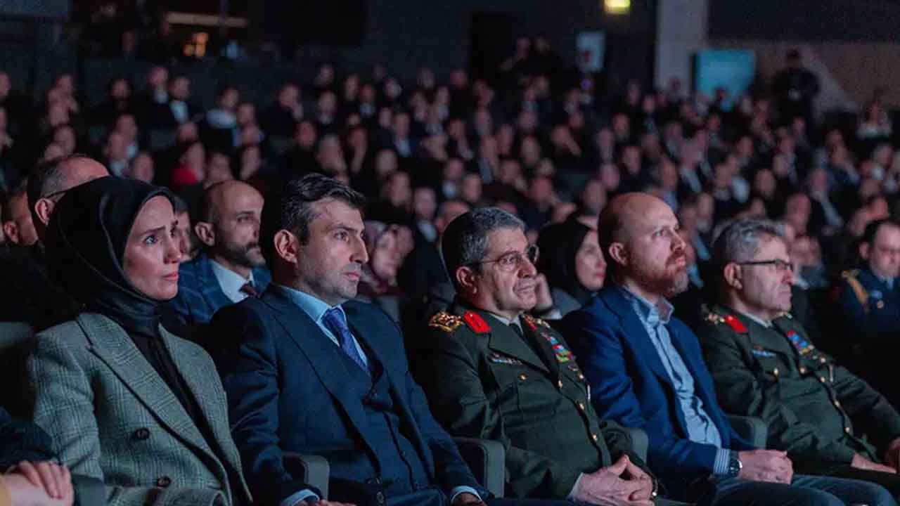 ozdemir bayraktar belgesel2.jpg