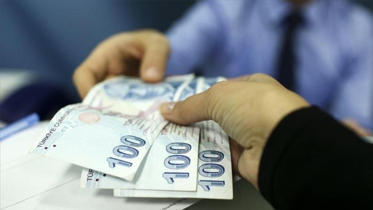 Kurban Bayramı ikramiyeleri emeklilerin hesaplarına yatırılmaya başladı