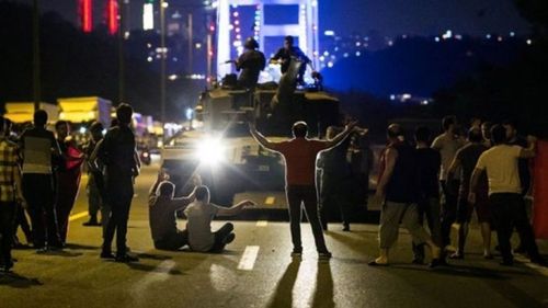 Haşmet Babaoğlu: 15 Temmuz ruhu asla sönmemeli, söndürülmemeli