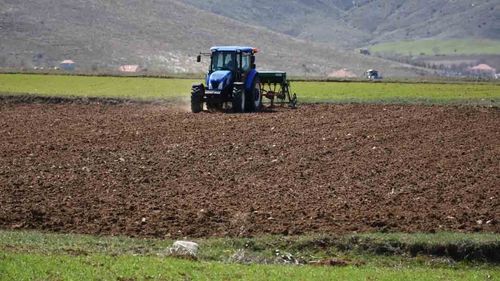 Tarım Bakanlığı 2 yıl ekilmeyen tarım arazilerini kiraya verecek