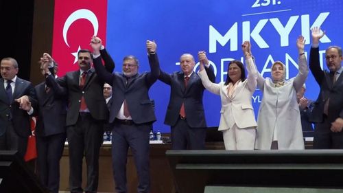 4 belediye başkanı AK Parti’ye katıldı