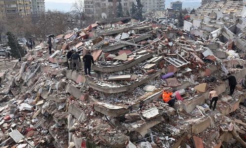 6 Şubat'ın sene-i devriyesi: Göçenlere rahmet, kalanlara sabr-ı cemil niyaz ediyoruz!