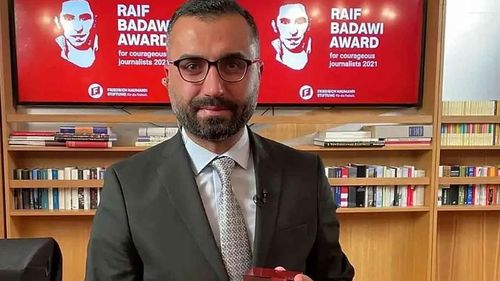 Operyoncu DW’de gazetecilik yapan Alican Uludağ, cumhurbaşkanına hakaretten tutuklandı