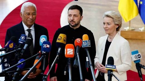 Volodimir Zelenskiy: Ateşkes olur, toprak tavizi vermeyiz