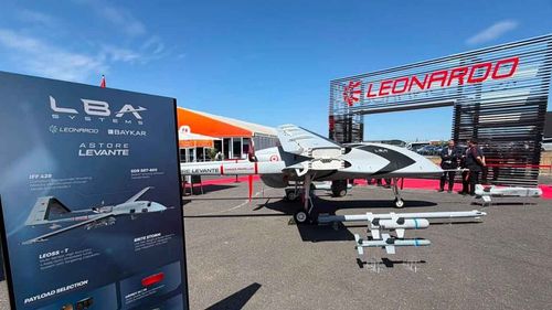Baykar ve Leonardo’nun ortak üretimi Astore Levante, Farnborough’da tanıtıldı