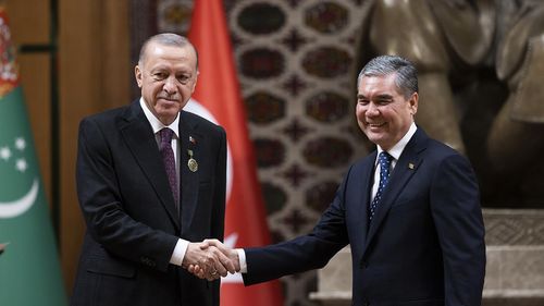 Başkan Erdoğan, Türkmenistan Milli Lideri Berdimuhammedov ile görüştü