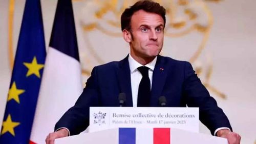 Fransa'da hükümet krizi: Macron, Sol İttifakın başbakan adayını reddetti