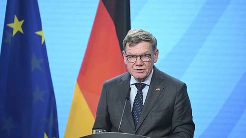 Almanya’dan ABD’ye: Grönland Danimarka’nın meselesi, sizin değil