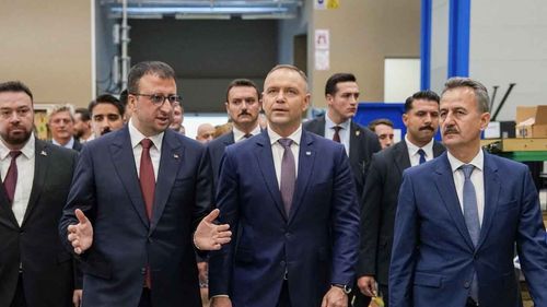 Polonya Cumhurbaşkanı Nawrocki ASELSAN’ı ziyaret etti