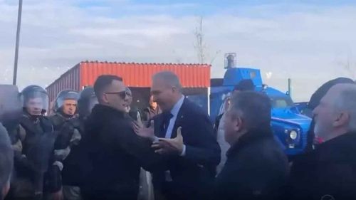 CHP İstanbul Milletvekili Suat Özçağdaş görevini yapan jandarmaya hakaret etti