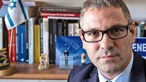 Yahudi basınına konuşan Dr. Cohen Yanrojek: Türkiye her fırsatta karşımıza çıkıyor!