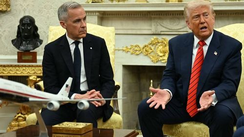 Trump: Çin, bir zamanlar büyük bir ülke olan Kanada'yı tamamen ele geçiriyor