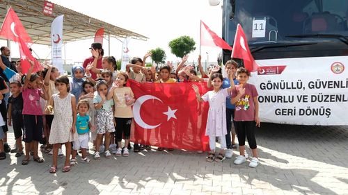 Adana'dan 691 Suriyeli daha memleketine döndü